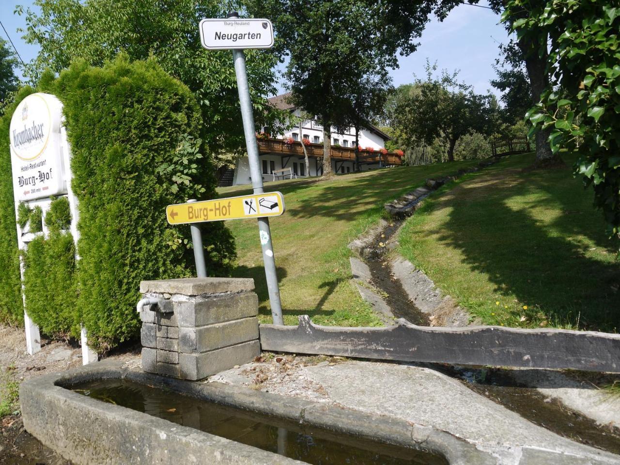 Hotel Burg Hof Εξωτερικό φωτογραφία