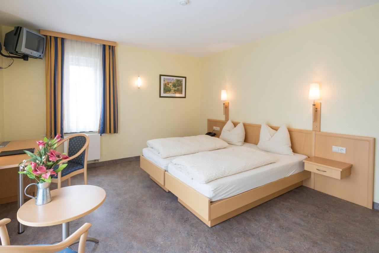 Hotel Burg Hof Εξωτερικό φωτογραφία
